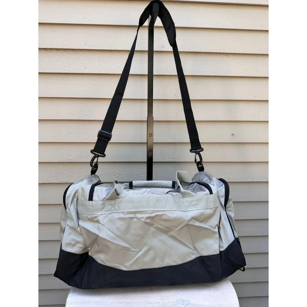 Adidas Defender IV Medium Gym Training Duffel Bag Silver Gray Padded Handles NWT